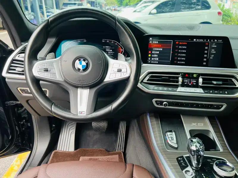 BMW X5 2022 xDrive 40Li M Sport Package — миниатюра 15