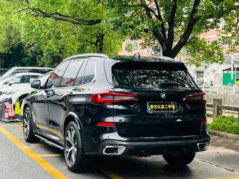 BMW X5 2022 xDrive 40Li M Sport Package — миниатюра 5