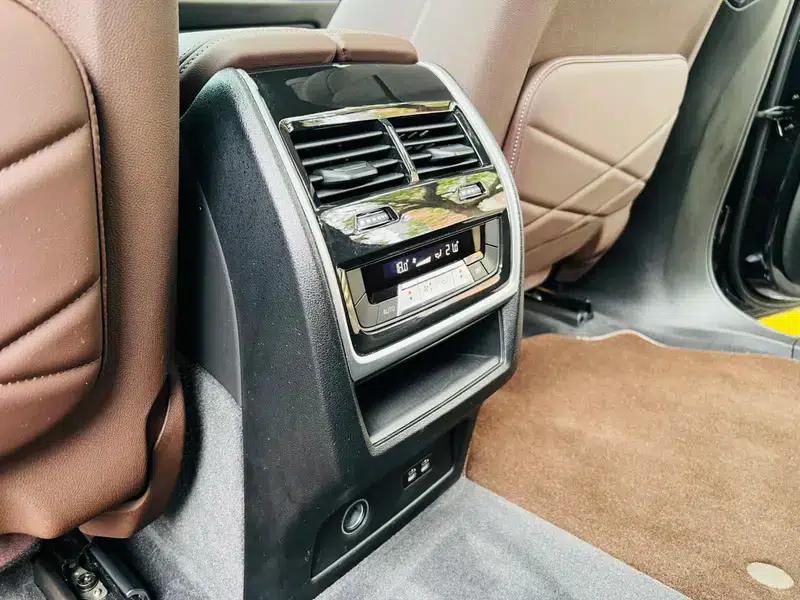 BMW X5 2022 xDrive 40Li M Sport Package — миниатюра 9