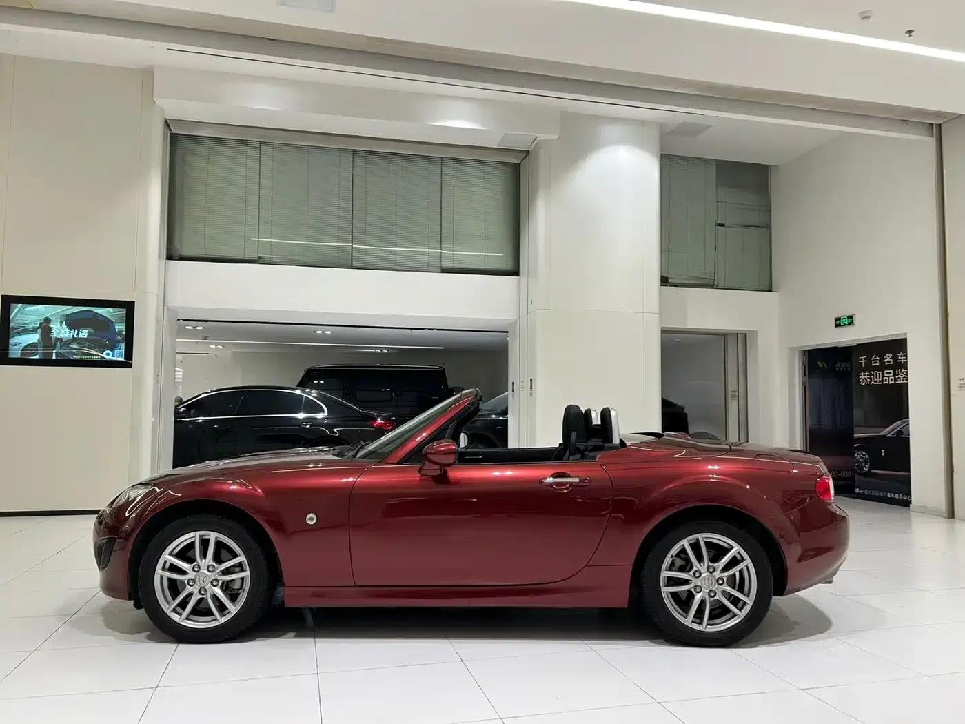 Mazda MX-5 2009 2.0 — миниатюра 4