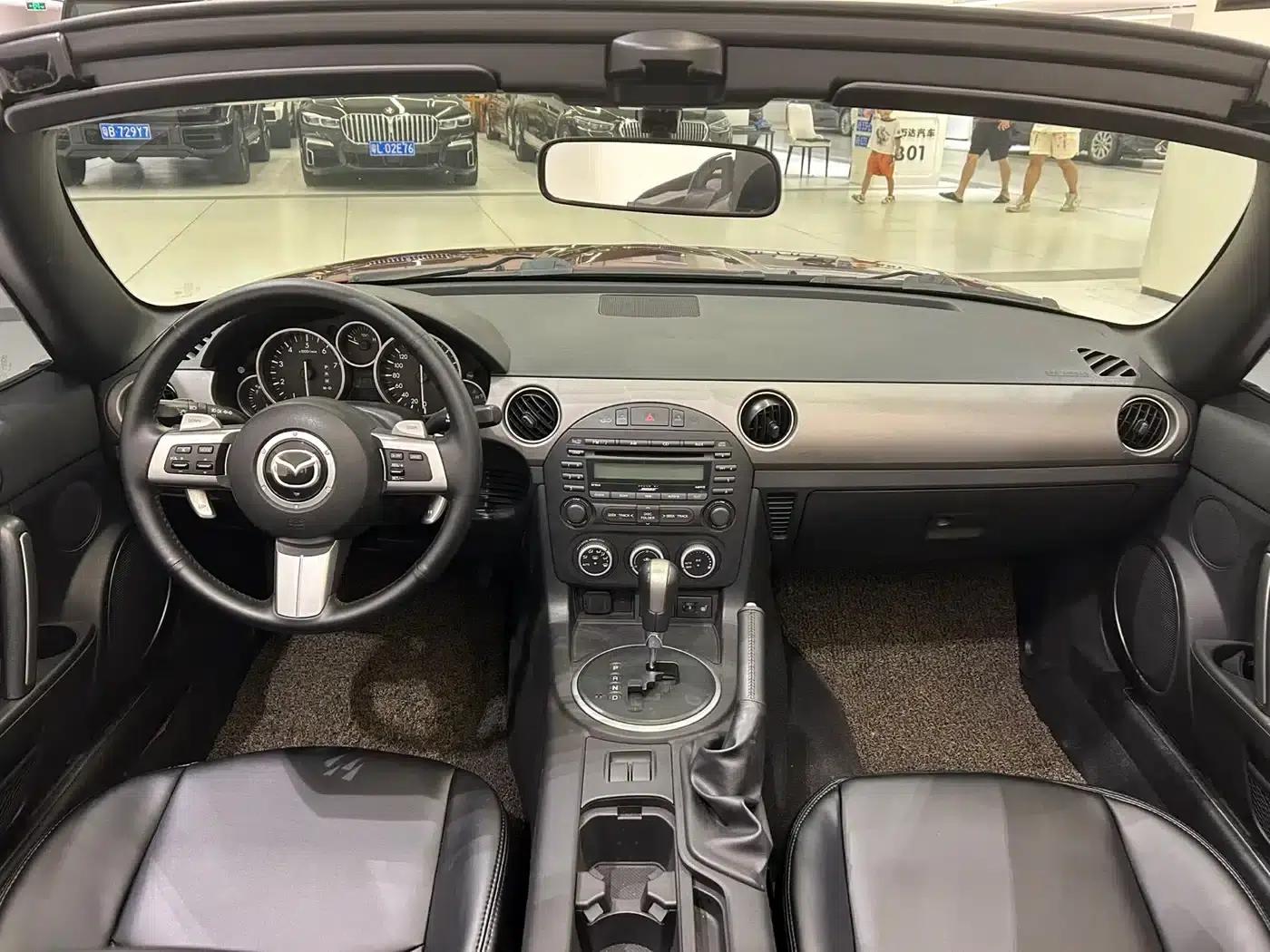 Mazda MX-5 2009 2.0 — миниатюра 6