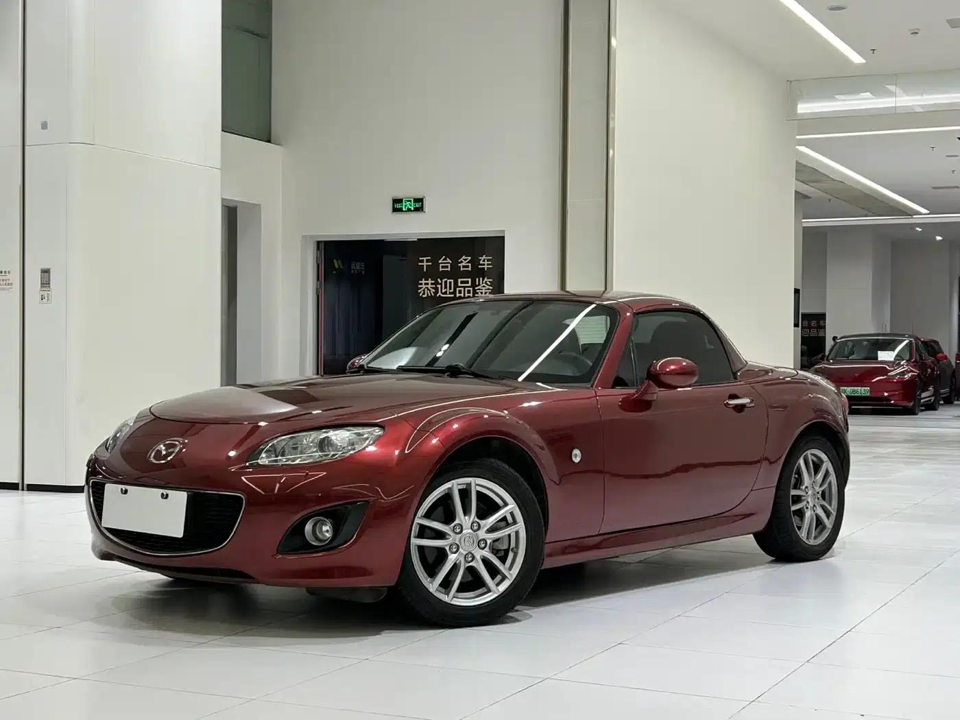 Mazda MX-5 2009 2.0 — миниатюра 8