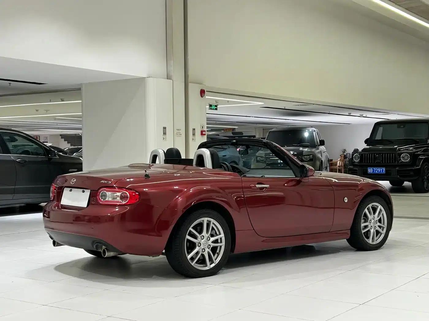 Mazda MX-5 2009 2.0 — миниатюра 9