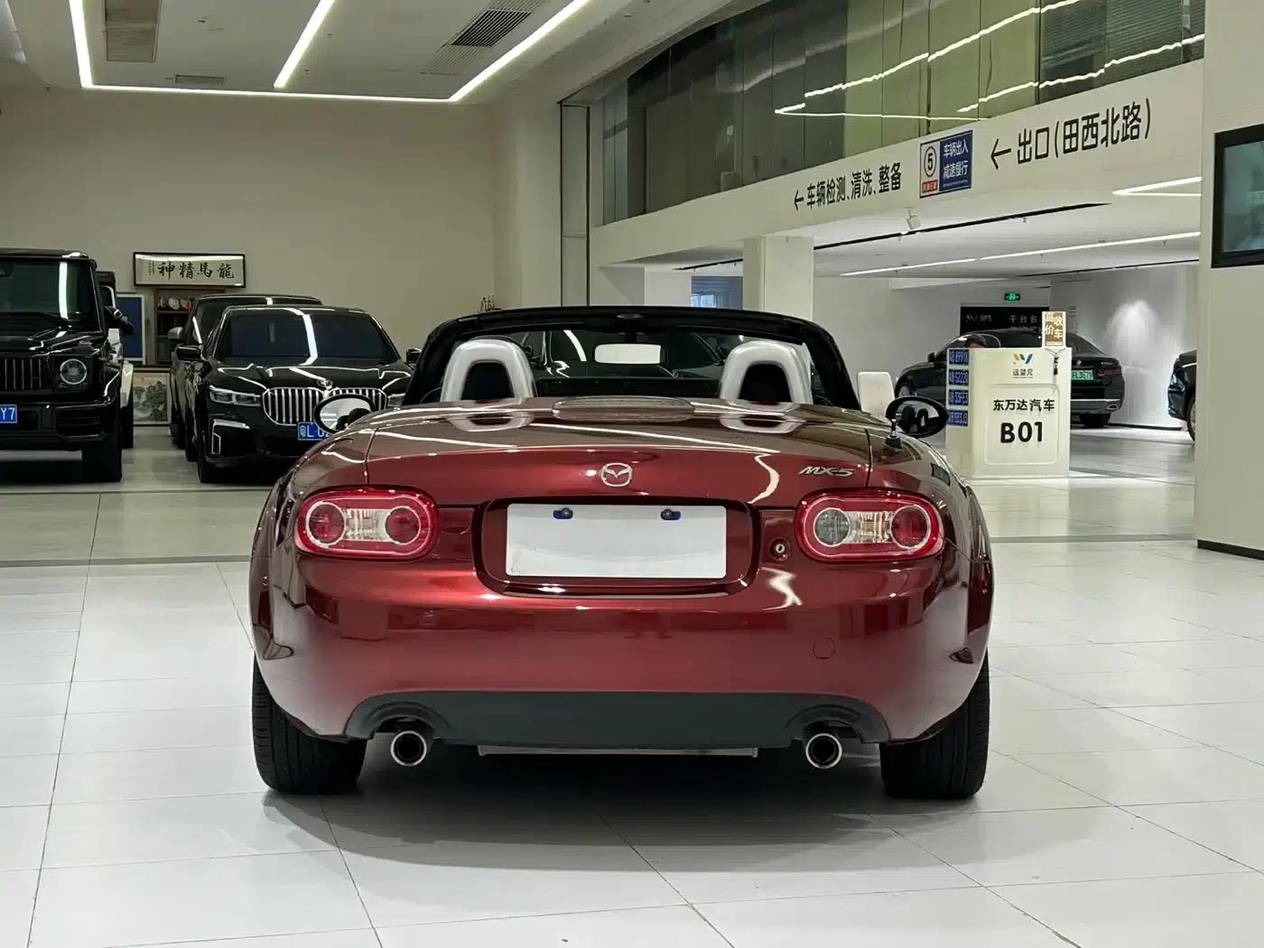 Mazda MX-5 2009 2.0 — миниатюра 10