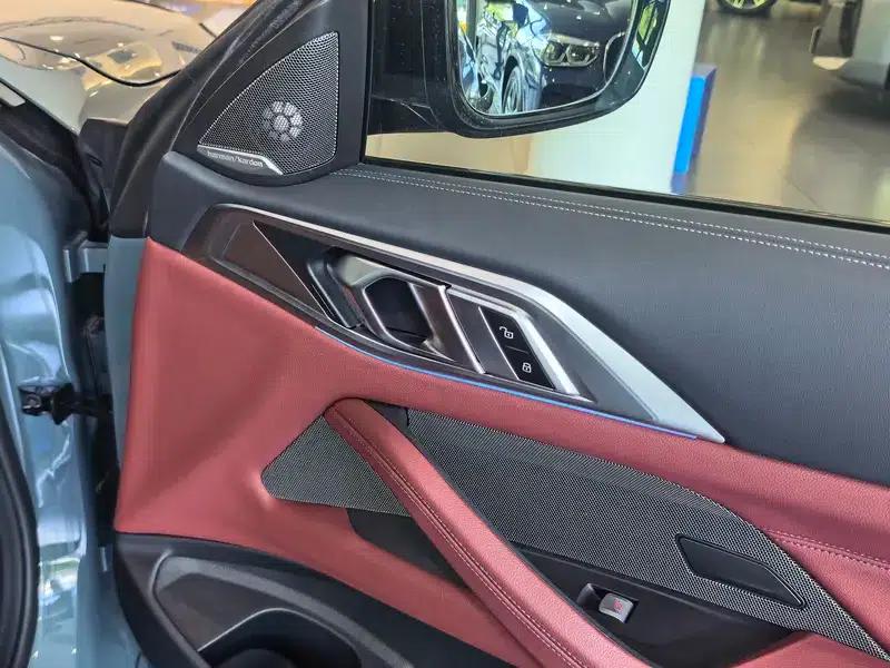 2024 BMW 4 Series 430i Convertible M Sport Shadow Edition — миниатюра 17