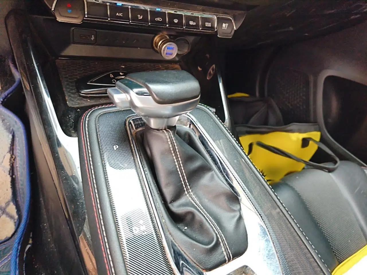 CHANGAN OSHAN X5 2021 1.6L CVT Luxury Model — миниатюра 13