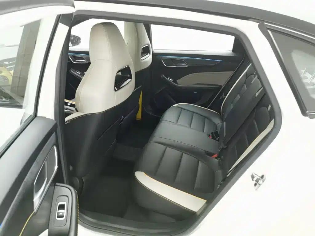 MG6 2021 Pro 1.5T Automatic Trophy Luxury Edition — миниатюра 15