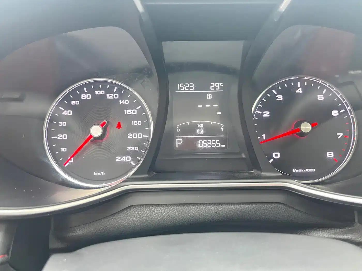 MG6 2019 20T Automatic Star Edition — миниатюра 16