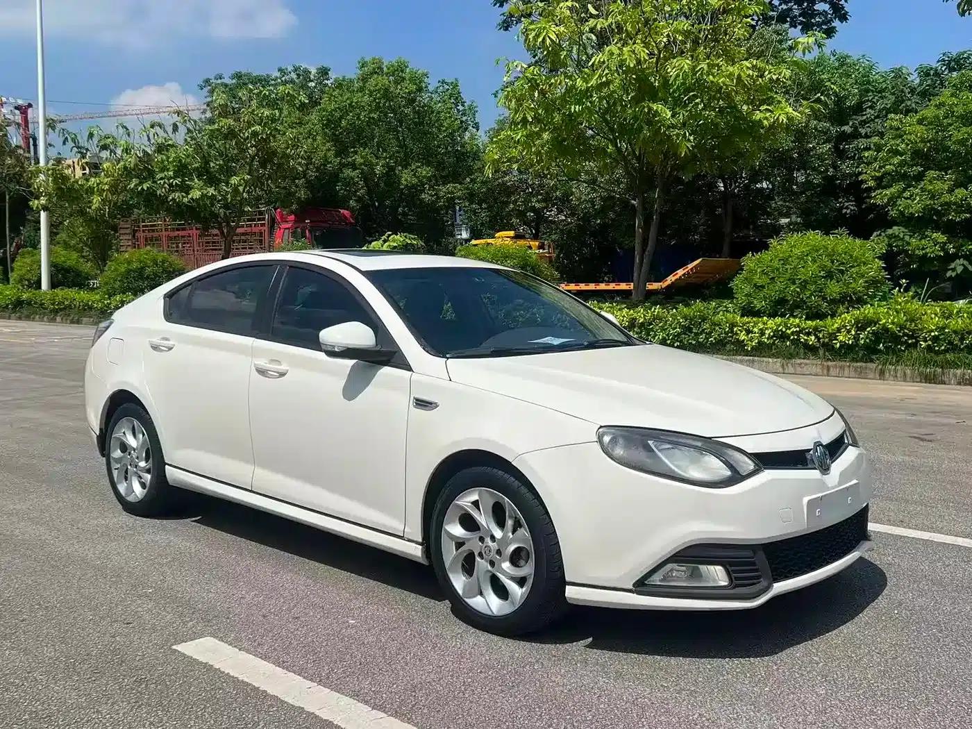 MG6 2014 Hatchback 1.8T Automatic Performance Edition — миниатюра 3