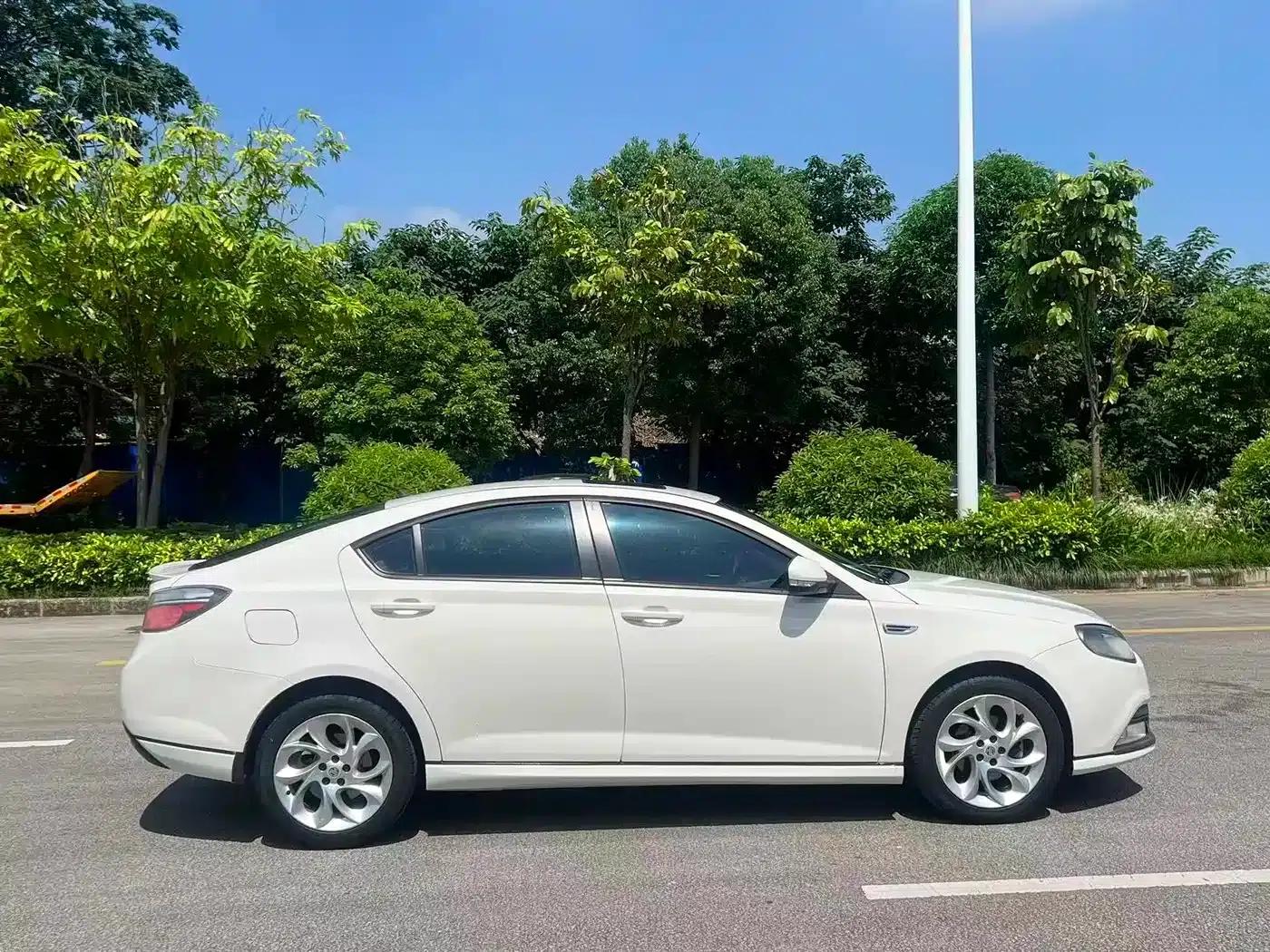 MG6 2014 Hatchback 1.8T Automatic Performance Edition — миниатюра 8