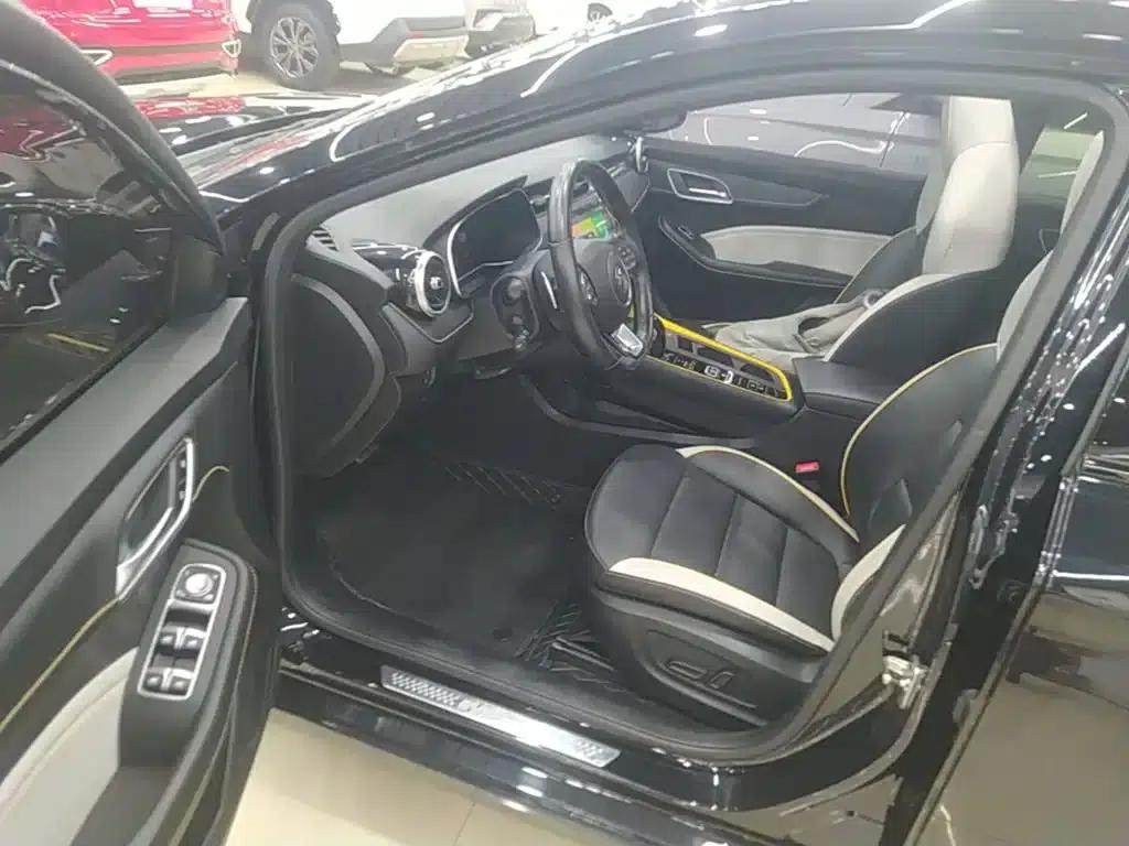 MG6 2021 Pro 1.5T Automatic Trophy Luxury Edition — миниатюра 16
