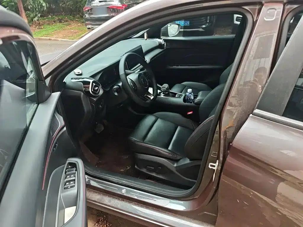 MG5 2025 300TGI Global Flagship Edition — миниатюра 12