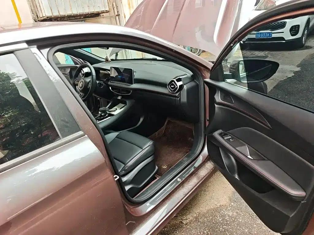 MG5 2025 300TGI Global Flagship Edition — миниатюра 21