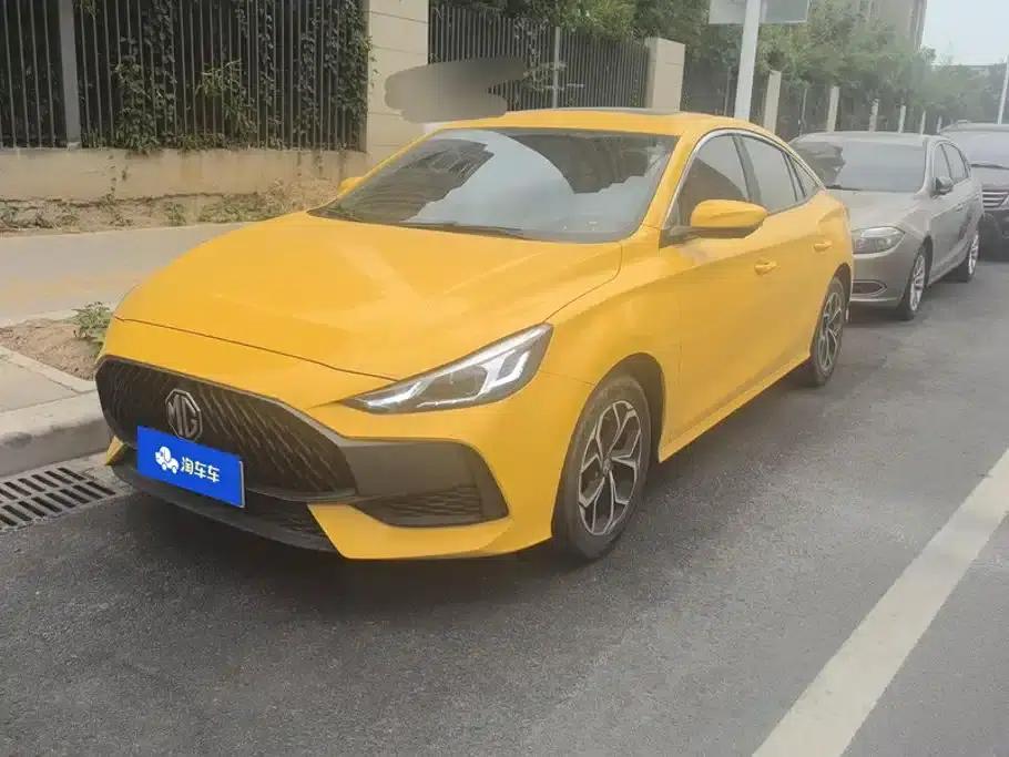 MG5 2022 180DVVT CVT Youth Luxury Edition — миниатюра 1
