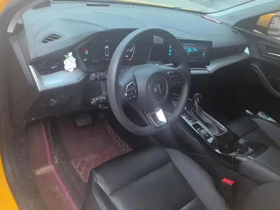 MG5 2022 180DVVT CVT Youth Luxury Edition — миниатюра 12
