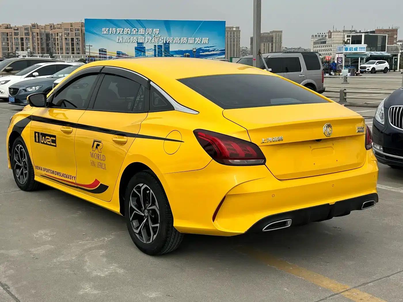 MG5 2021 180DVVT CVT Youth Luxury Edition — миниатюра 7
