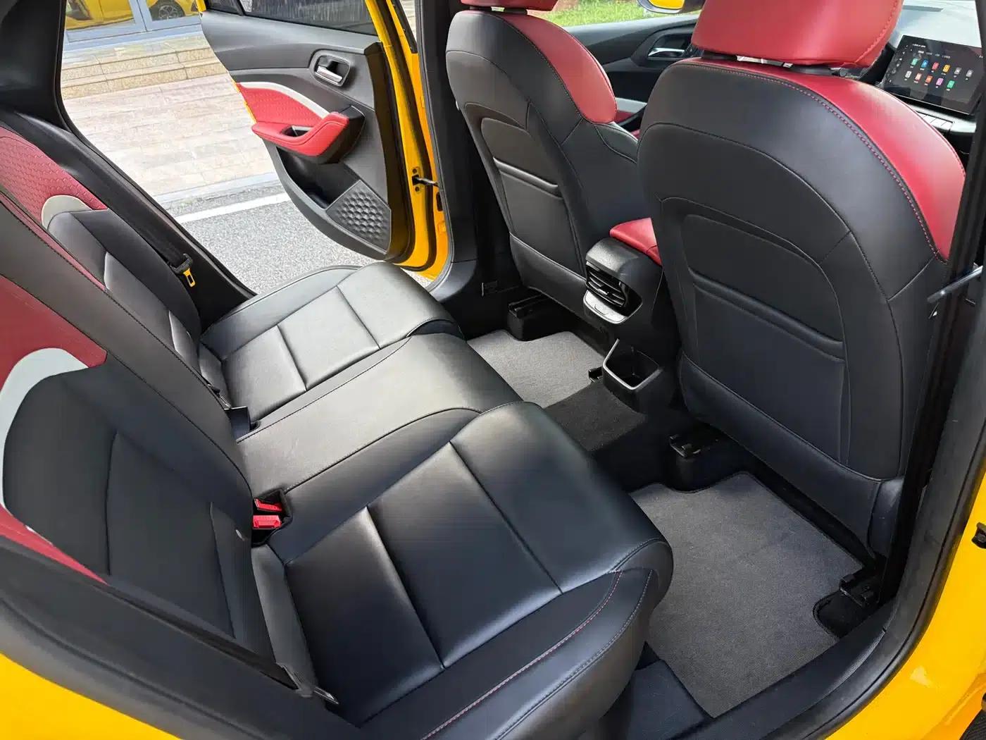 MG5 2022 180DVVT CVT Youth Luxury Edition — миниатюра 13