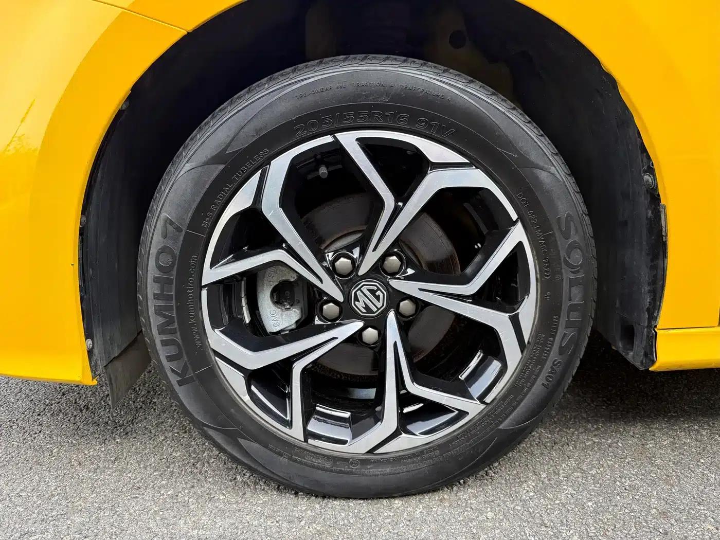 MG5 2022 180DVVT CVT Youth Luxury Edition — миниатюра 28