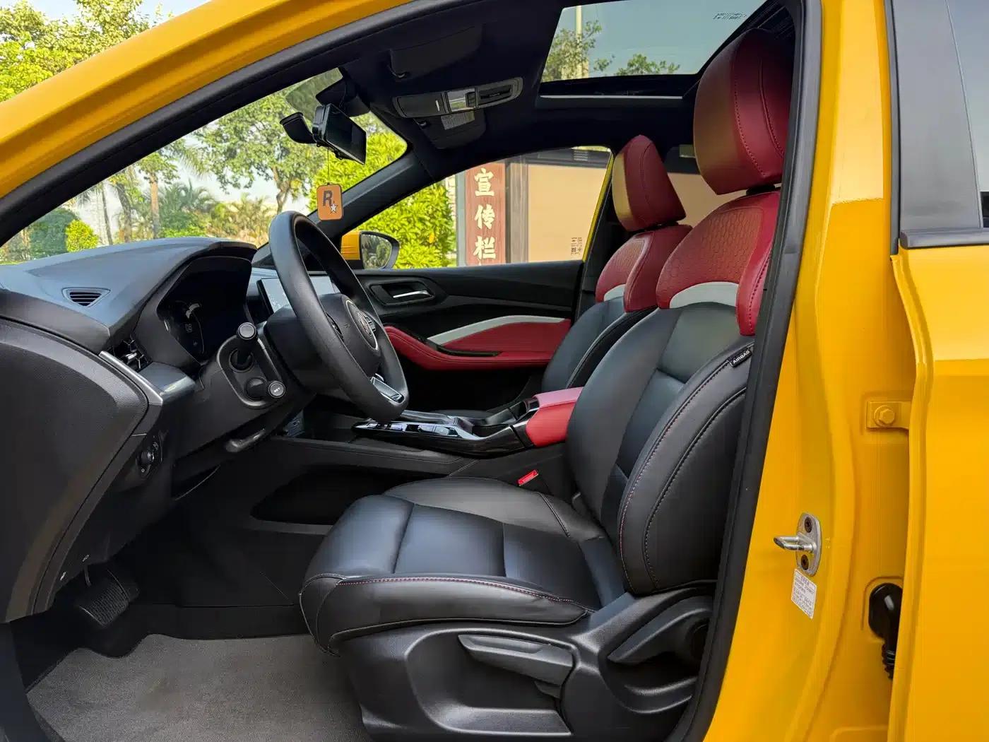 MG5 2022 180DVVT CVT Youth Luxury Edition — миниатюра 9