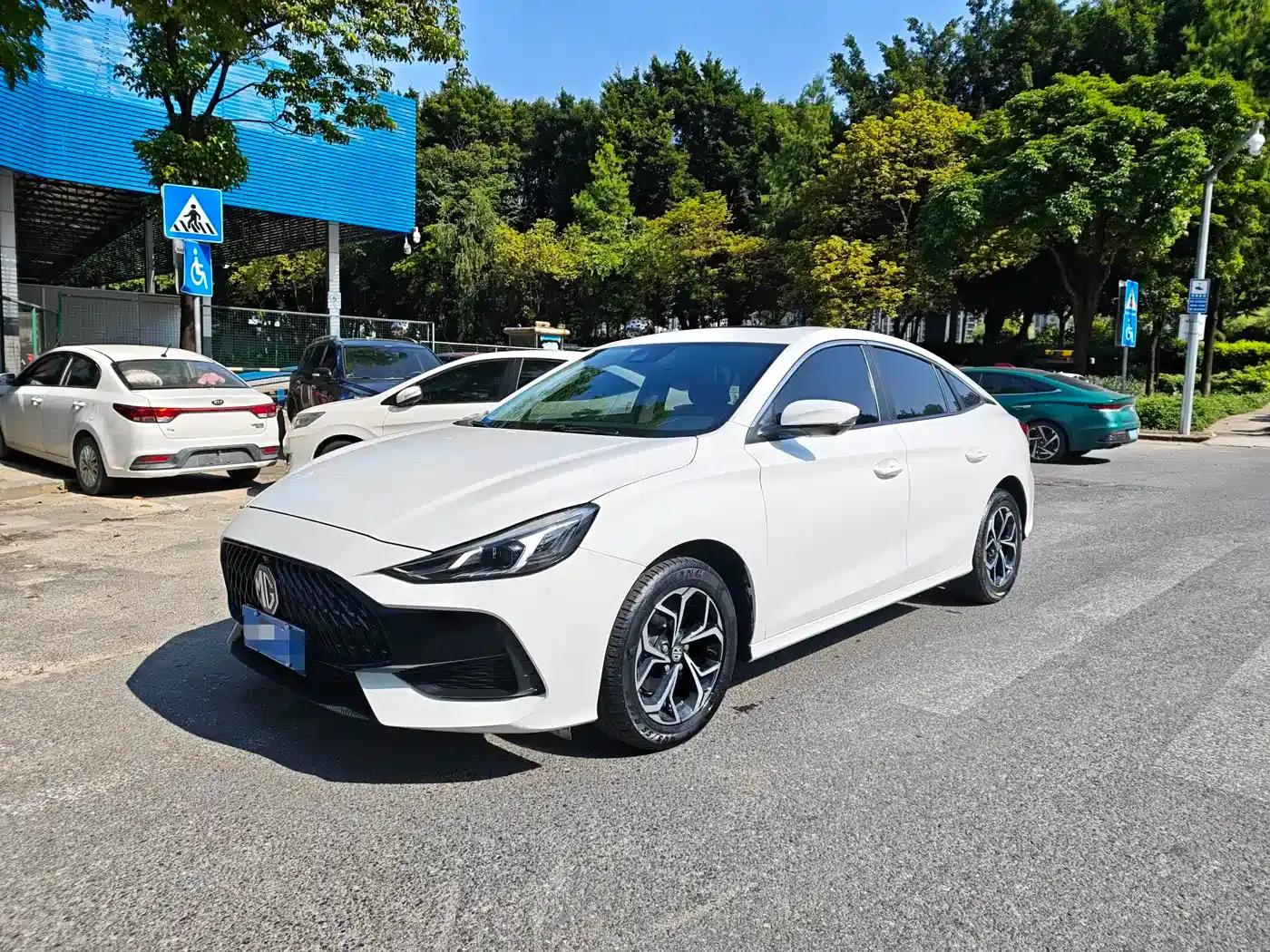 MG5 2022 180DVVT CVT Youth Flagship Edition — миниатюра 1