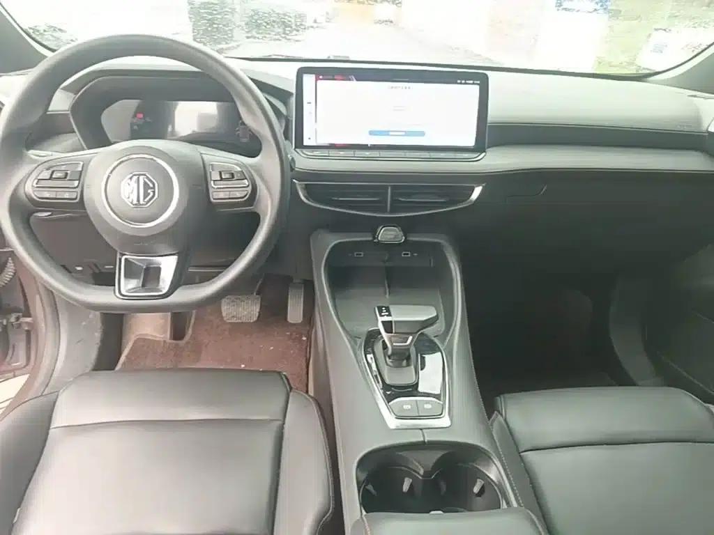 MG5 2025 300TGI Global Flagship Edition — миниатюра 13