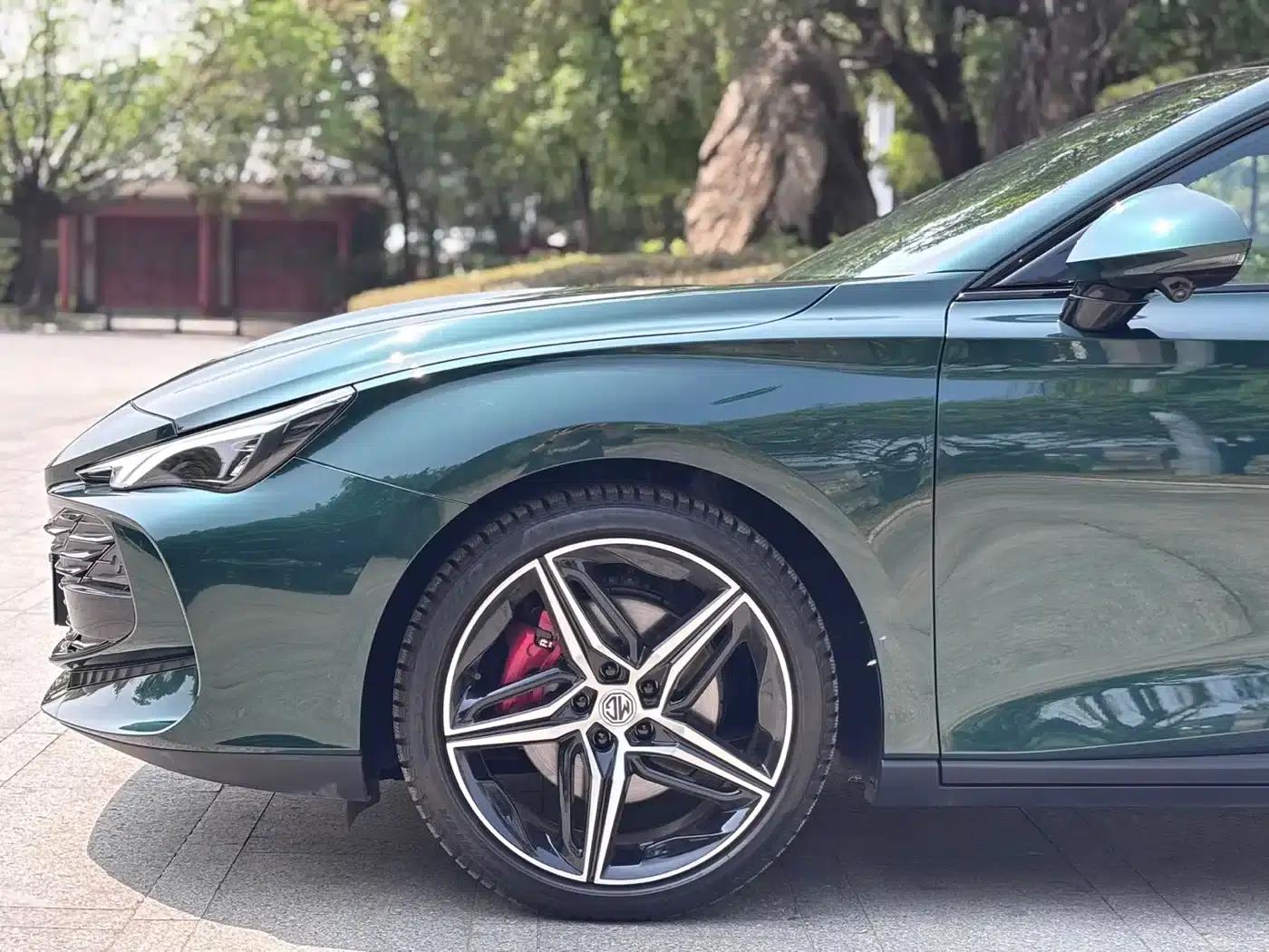 MG7 2025 2.0T Trophy+ Super Sport Edition — миниатюра 12