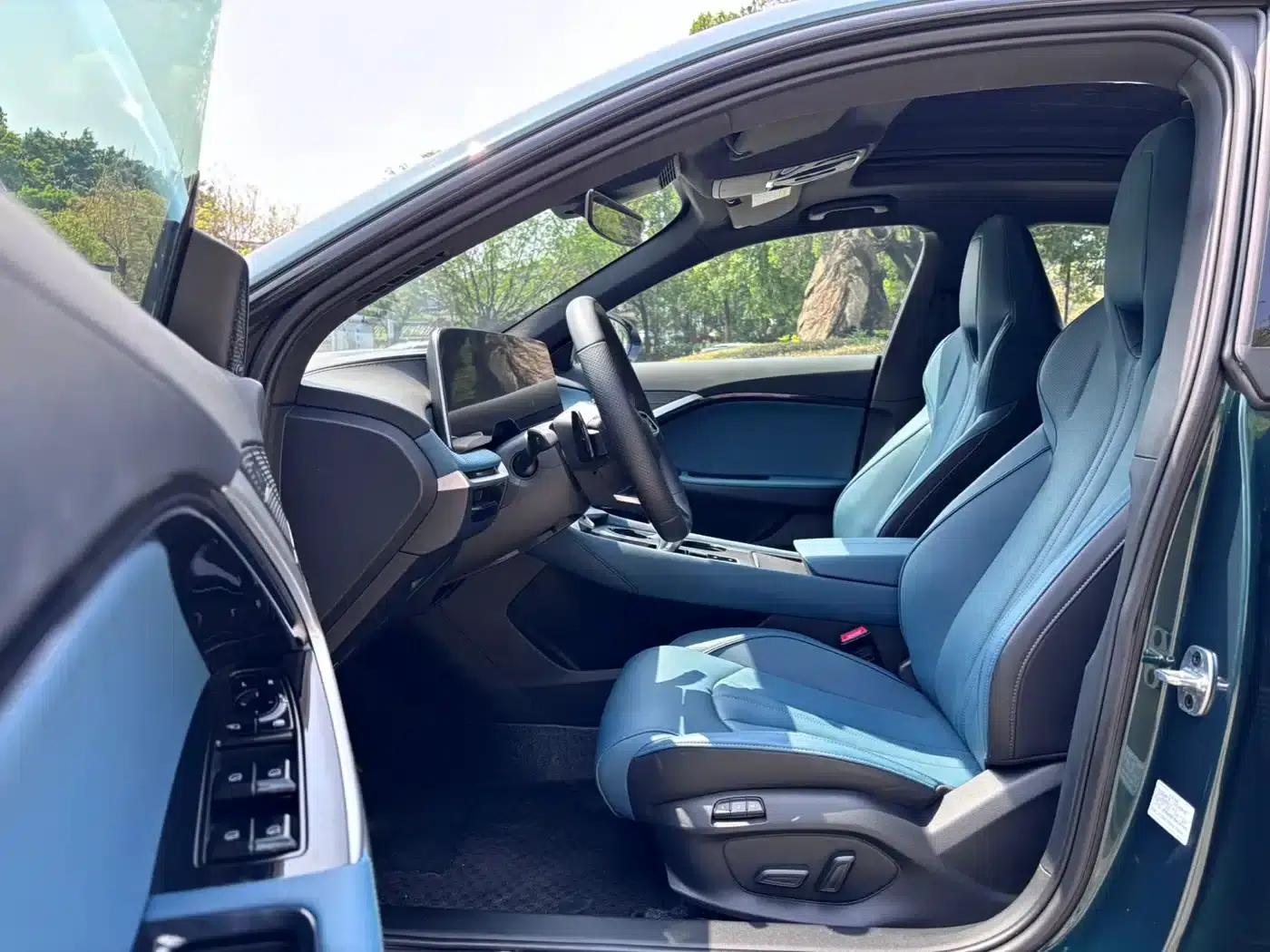 MG7 2025 2.0T Trophy+ Super Sport Edition — миниатюра 13