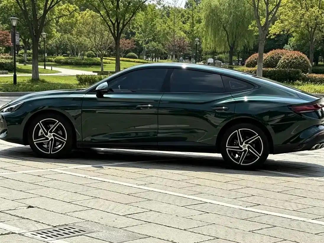 MG7 2023 1.5T DCT Elegant Edition — миниатюра 2