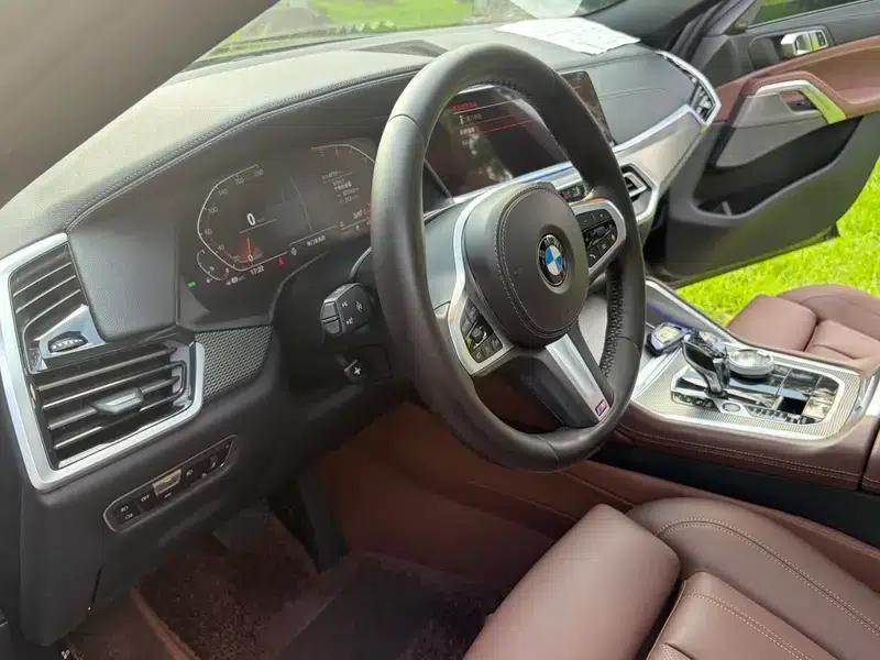 2021 BMW X6 xDrive40i M Sport Package — миниатюра 27