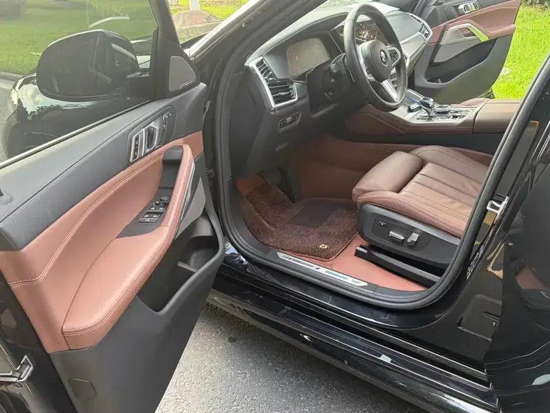 2021 BMW X6 xDrive40i M Sport Package — миниатюра 28