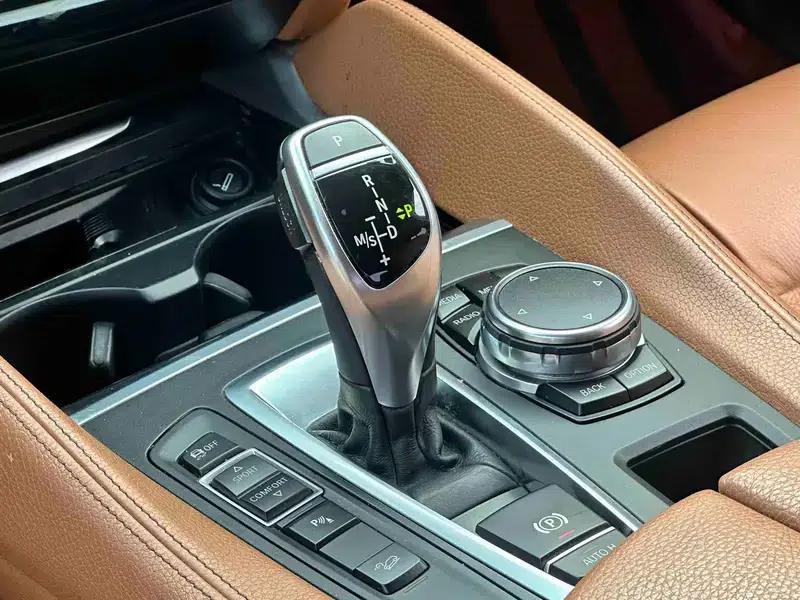 BMW X6 2015 xDrive35i Leading Edition — миниатюра 14