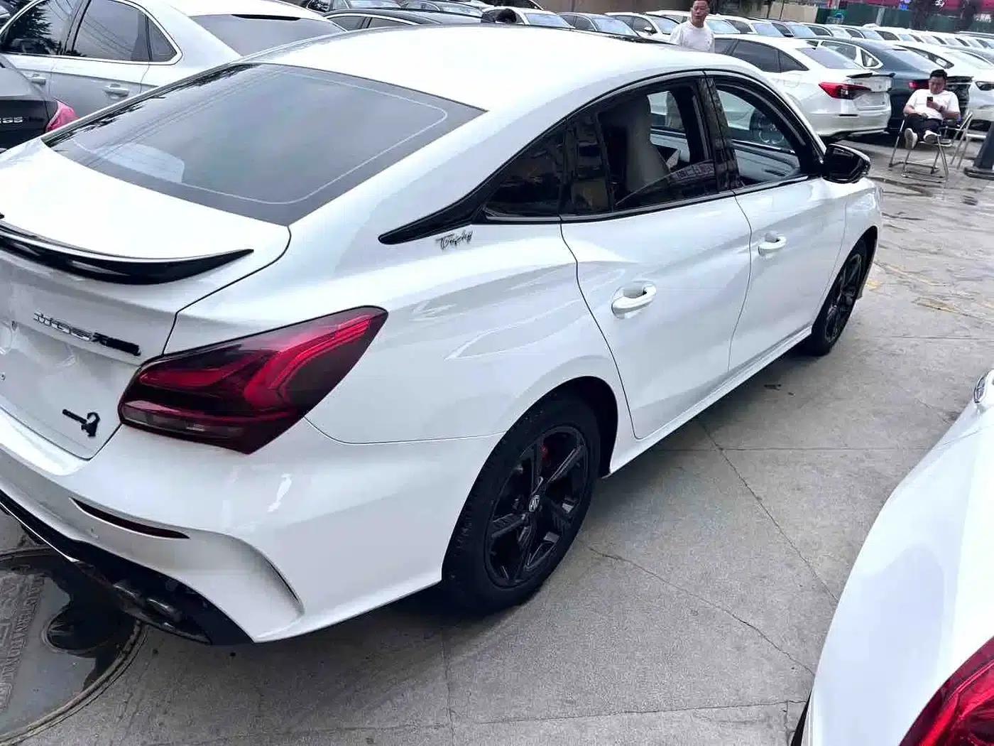 MG5 Scorpio 2022 1.5T Luxury Edition — миниатюра 9