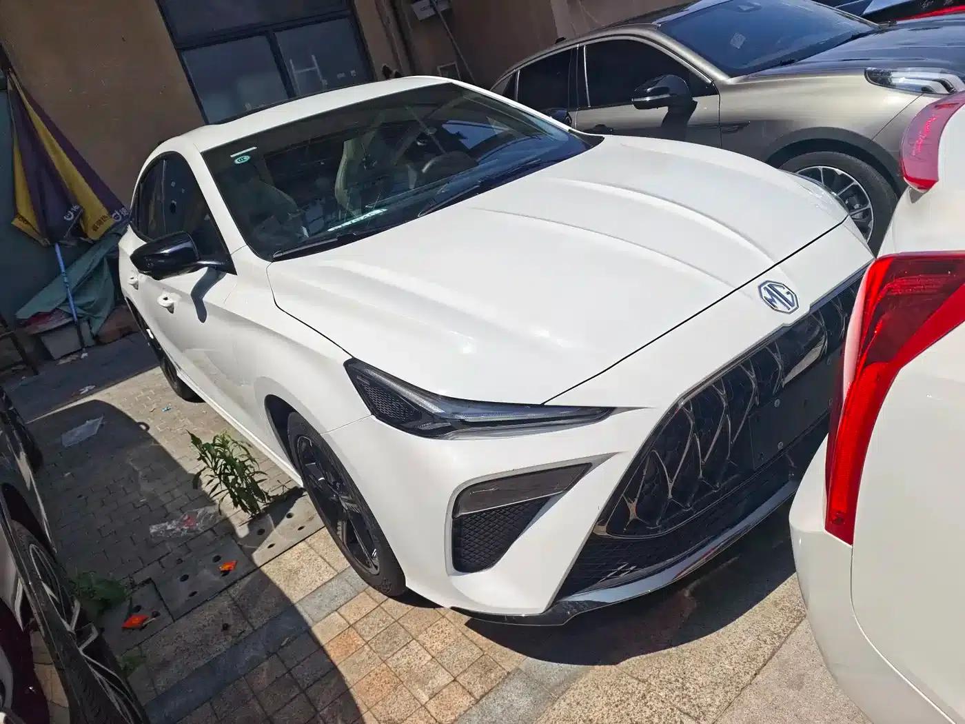 MG5 Scorpio 2022 1.5T Luxury Edition — миниатюра 2