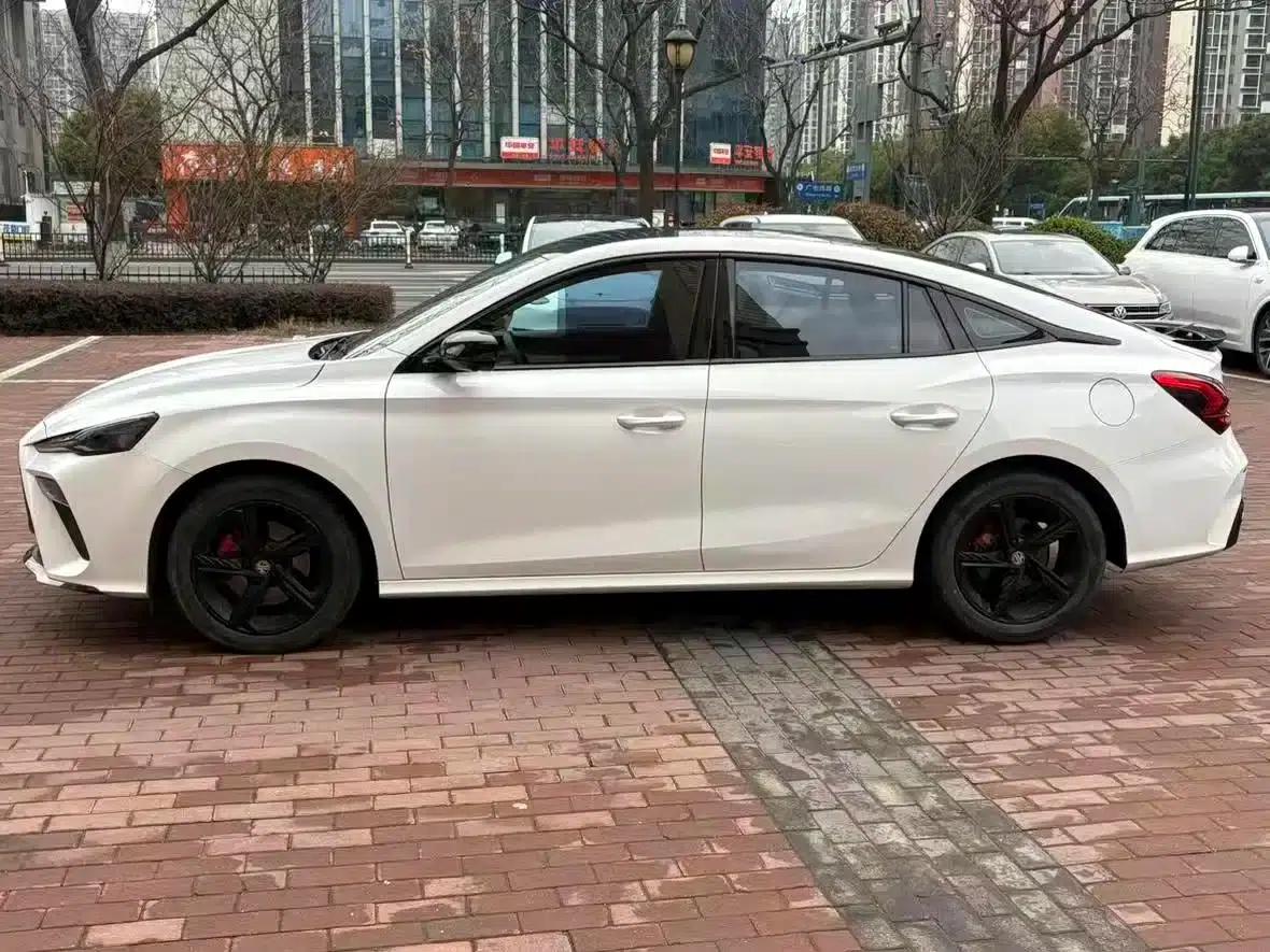MG5 Scorpio 2022 1.5T Trophy Sport Flagship Edition — миниатюра 4