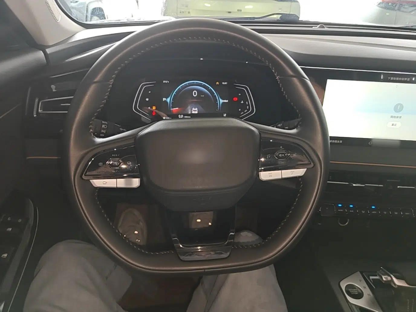 CHANGAN OSHAN X7 PLUS 2023 Enjoy Edition 1.5T Automatic Prestige 7-Seater — миниатюра 13