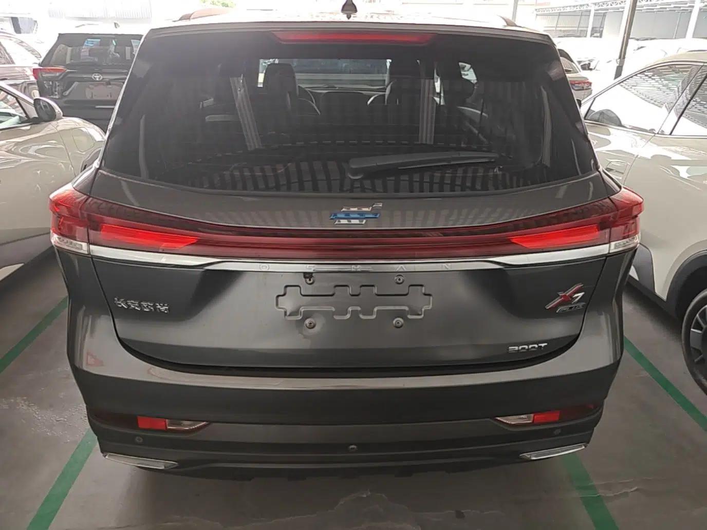CHANGAN OSHAN X7 PLUS 2023 Enjoy Edition 1.5T Automatic Prestige 7-Seater — миниатюра 5