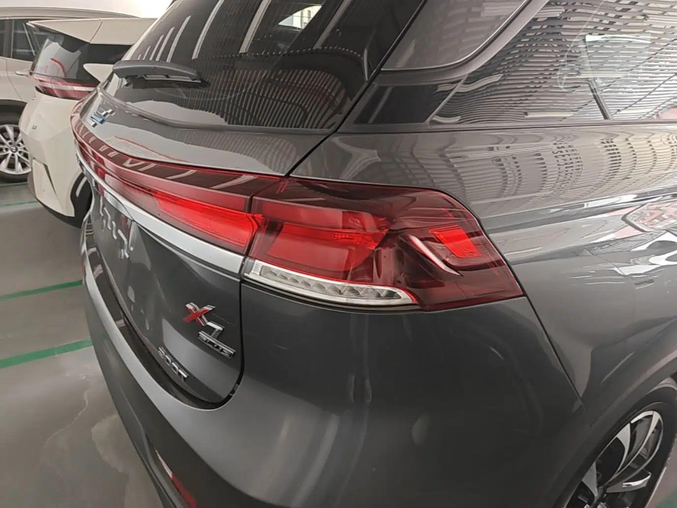 CHANGAN OSHAN X7 PLUS 2023 Enjoy Edition 1.5T Automatic Prestige 7-Seater — миниатюра 9