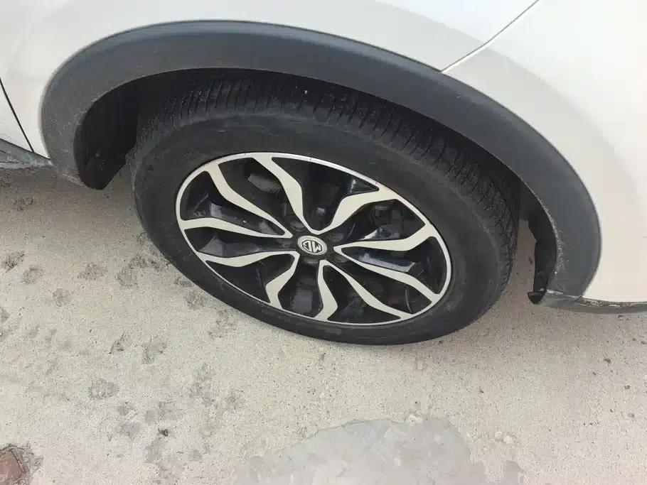 2017 GS 20T Automatic Premium Edition — миниатюра 6