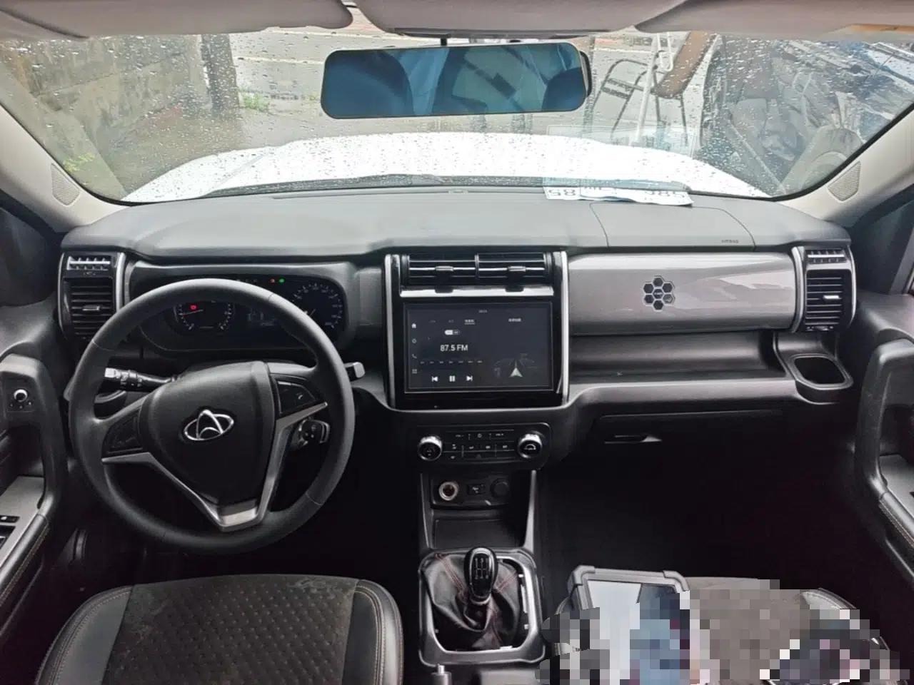 CHANGAN OSHAN X70A 2018 1.5L Manual Elite Version — миниатюра 12