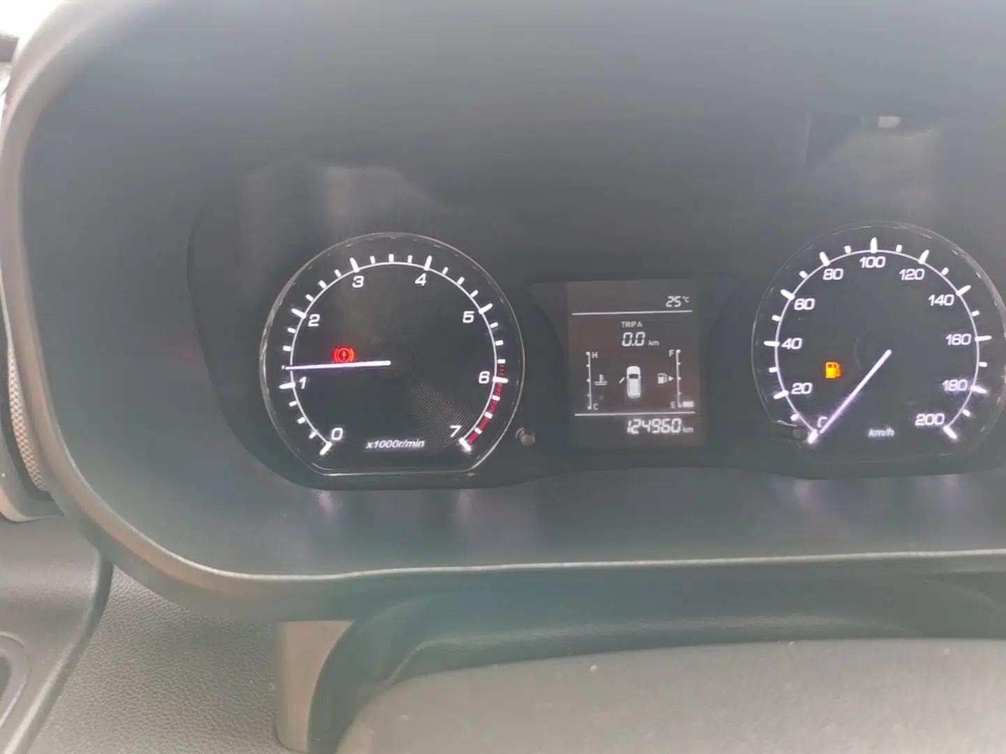 CHANGAN OSHAN X70A 2018 1.5L Manual Elite Version — миниатюра 14