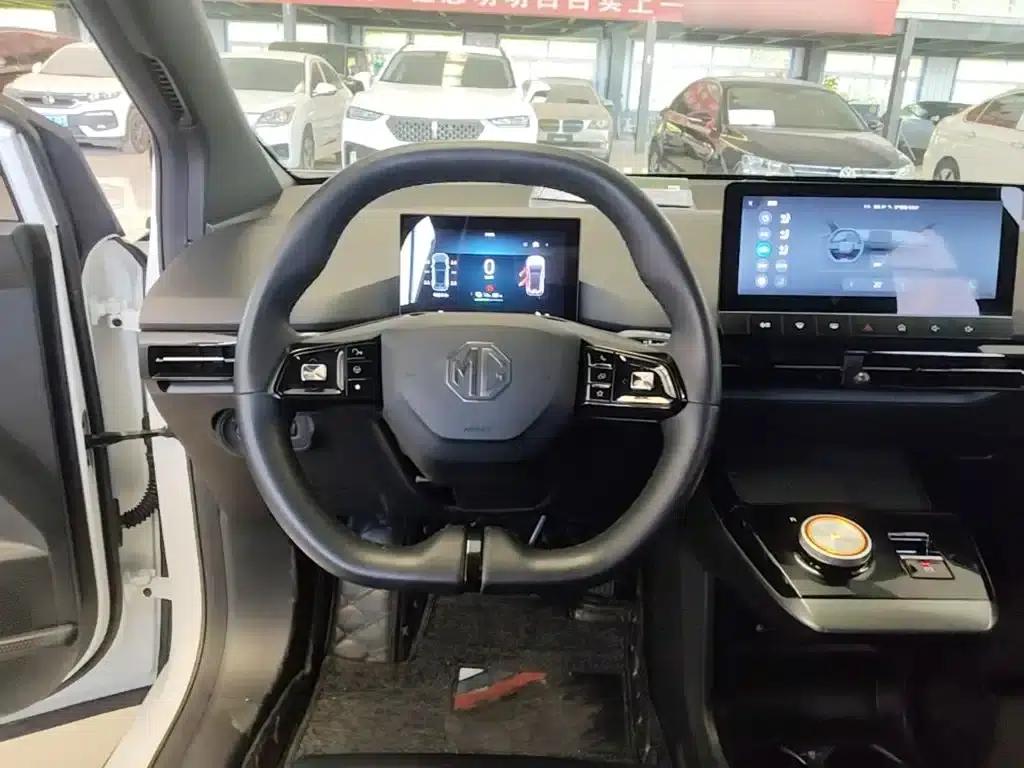 MG4 2023 425km Executive Edition — миниатюра 11