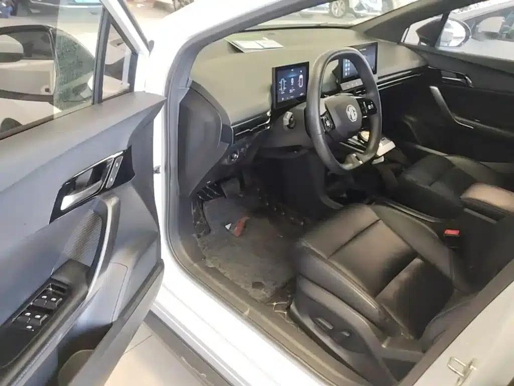 MG4 2023 425km Executive Edition — миниатюра 16