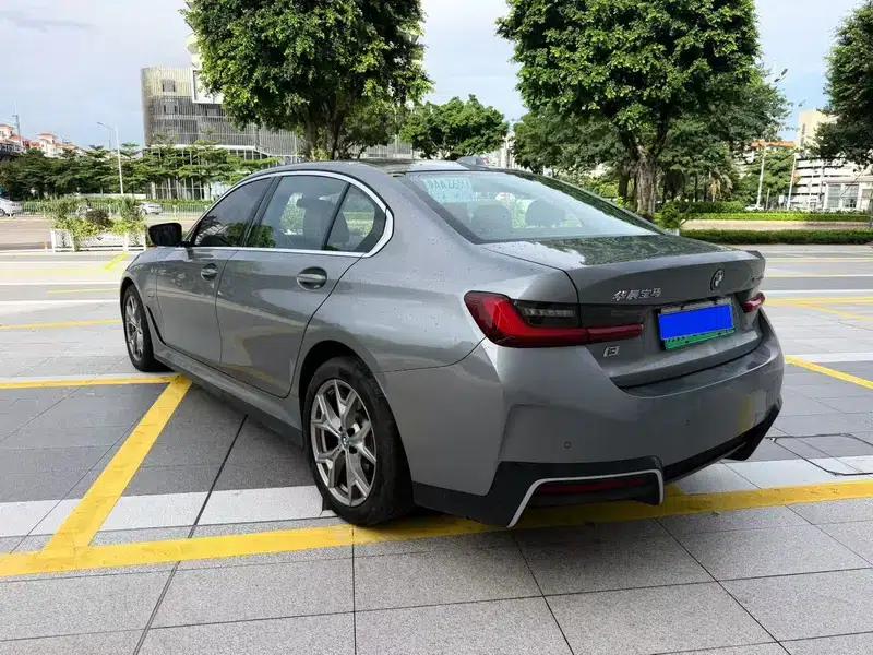 BMW i3 2022 eDrive35L — миниатюра 4