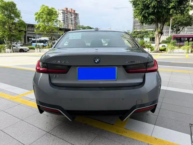 BMW i3 2022 eDrive35L — миниатюра 5