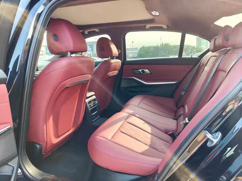 BMW i3 2023 Facelift eDrive40L Shadow Edition — миниатюра 13