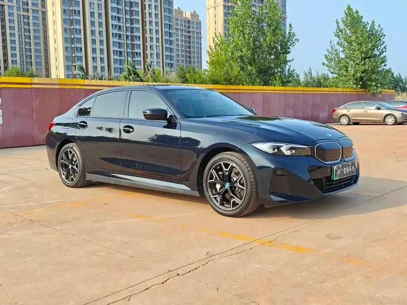 BMW i3 2023 Facelift eDrive40L Shadow Edition — миниатюра 3
