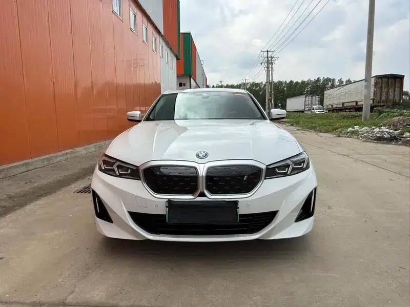 BMW i3 2022 eDrive35L — миниатюра 2