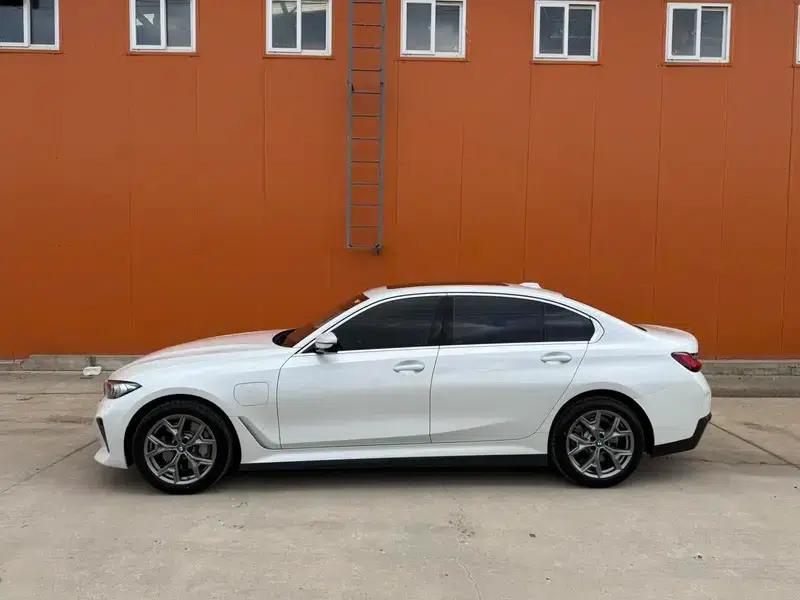 BMW i3 2022 eDrive35L — миниатюра 3