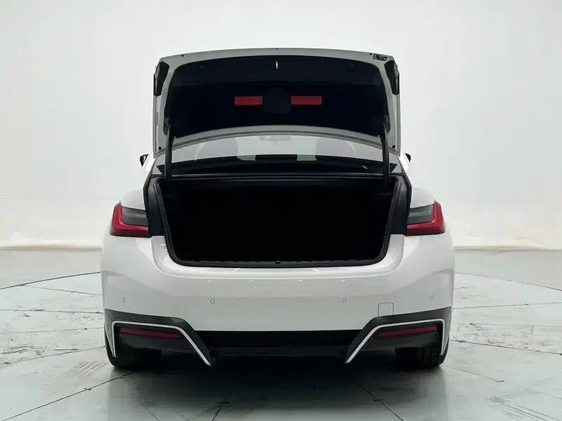 BMW i3 2022 eDrive35L — миниатюра 28