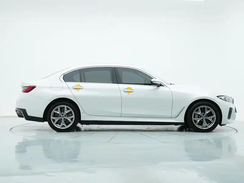 BMW i3 2022 eDrive35L — миниатюра 8